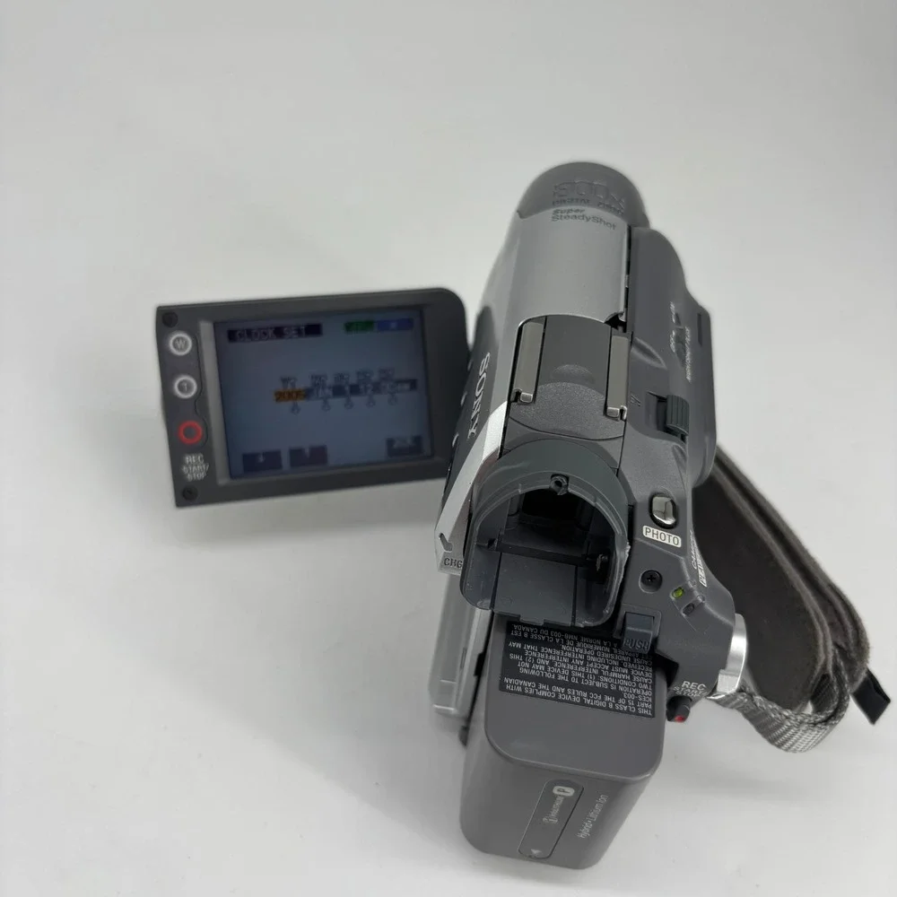 VTG Sony Handycam DCR-HC21 Camcorder Silver MiniDV 20x Optical Zoom Bundle Y2K